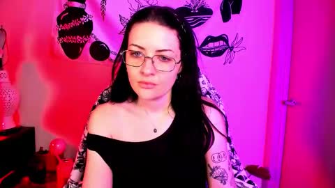 themelrose online show from 11.30.25