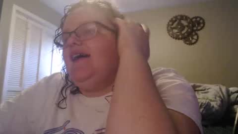 Snapshot of themistyprice chatting on 11.11.25 MistyPrice online show from 11.11.25