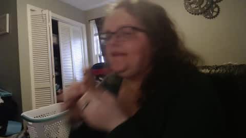 Snapshot of themistyprice chatting on 12.02.25 MistyPrice online show from 12.02.25