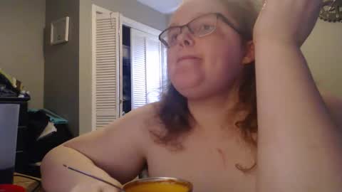 Snapshot of themistyprice chatting on 12.05.25 MistyPrice online show from 12.05.25