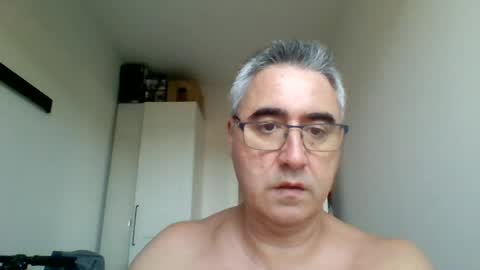 Snapshot of themohican chatting on 06.12.26 Themohican online show from 06.12.26