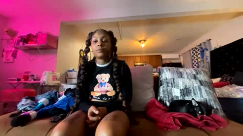 Snapshot of themoodywitch chatting on 11.24.25 the moody witch online show from 11.24.25