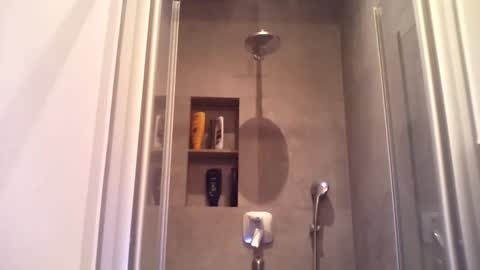 thenewdude1992 online show from 10.23.25