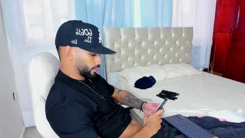 Theo Sky online show from 09.16.25