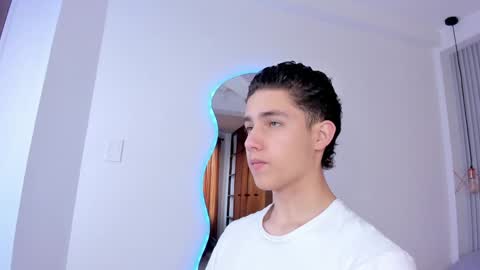  THEO- MATEO  online show from 01.05.25