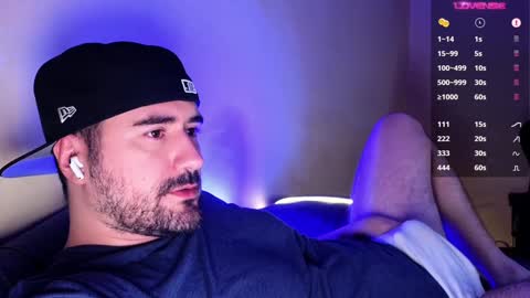 Snapshot of theoravi chatting on 12.11.24 Theo Ravi online show from 12.11.24