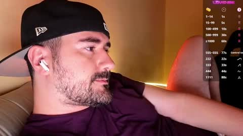 Snapshot of theoravi chatting on 11.17.25 Theo Ravi online show from 11.17.25