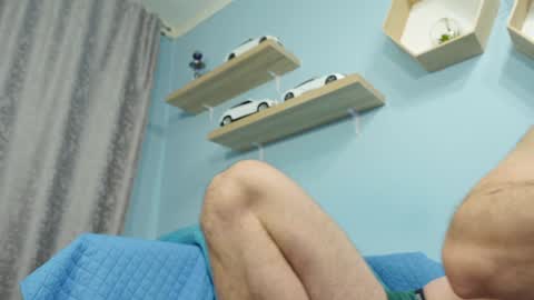 Chris online show from 02.05.25