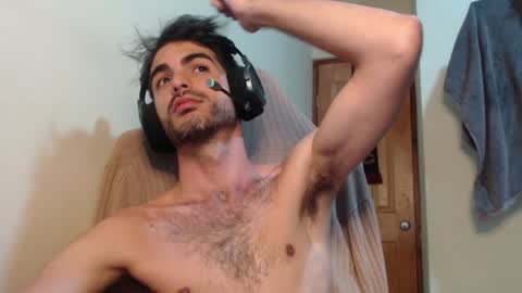 Santiago Enrique online show from 02.08.25