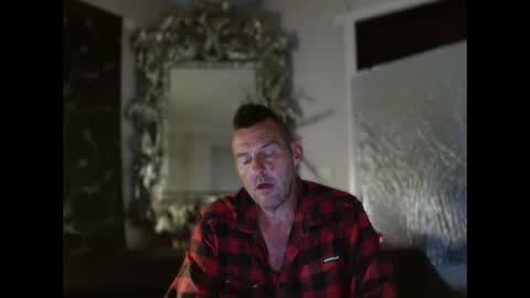 Snapshot of therealkurva4u chatting on 09.29.25 therealkurva4u online show from 09.29.25