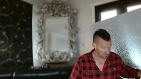 Snapshot of therealkurva4u chatting on 09.30.25 therealkurva4u online show from 09.30.25