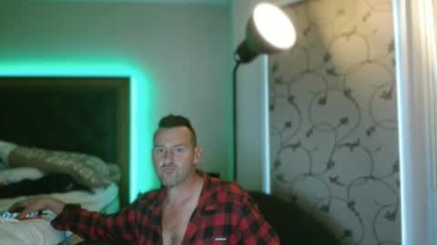 Snapshot of therealkurva4u chatting on 10.16.25 therealkurva4u online show from 10.16.25
