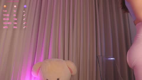 Snapshot of therealpeach_ chatting on 04.21.26 online show from 04.21.26