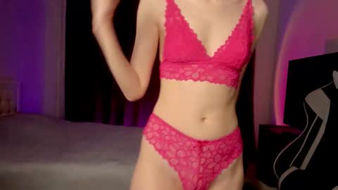 Snapshot of theresajhones chatting on 09.12.25 Theresa online show from 09.12.25