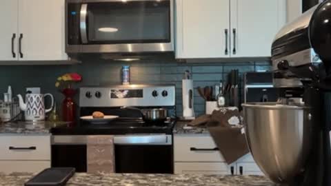 therosiecheeks online show from 03.17.26