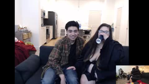 Snapshot of theslutcouple98 chatting on 10.14.25 theslutcouple98 online show from 10.14.25