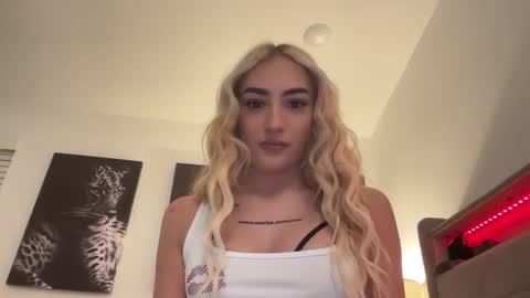 Stormi online show from 11.05.25