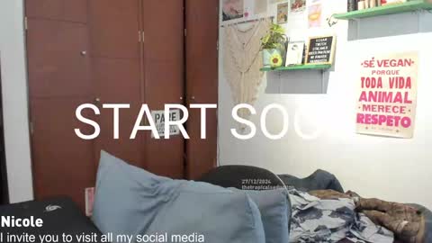 Snapshot of thetropicalseduction chatting on 12.28.24 Nicole online show from 12.28.24