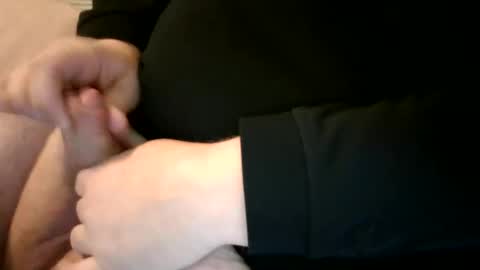 Snapshot of thetrouble chatting on 01.15.25 thetrouble online show from 01.15.25