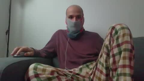 Scarf guy online show from 02.18.26