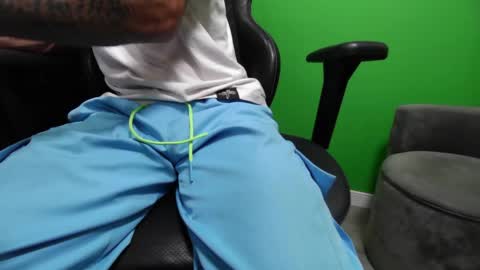 Snapshot of thevulvaaddict chatting on 06.08.26 TheVulvaAddict aka kuruptxxx online show from 06.08.26