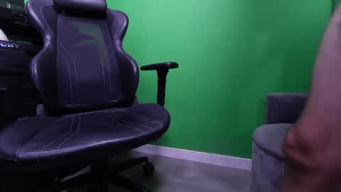 Snapshot of thevulvaaddict chatting on 06.26.26 TheVulvaAddict aka kuruptxxx online show from 06.26.26
