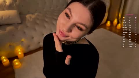 Snapshot of thewetmuse chatting on 11.19.25 Grace Next broadcast - online show from 11.19.25