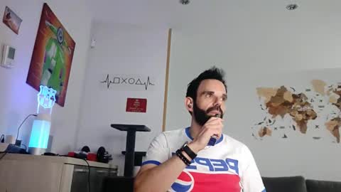 Snapshot of thewitcher69_ chatting on 09.20.25 thewitcher69_ online show from 09.20.25