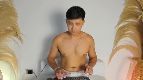 Snapshot of thiago_connor21 chatting on 10.13.25 Thiago online show from 10.13.25