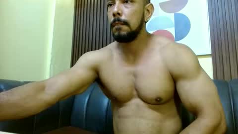 Snapshot of thiago_summers chatting on 04.20.26 Thiago Summers online show from 04.20.26