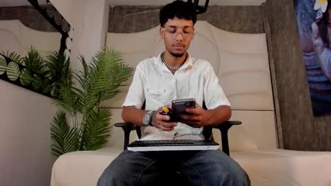 ThiagoFerreti online show from 10.11.25