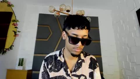 ThiagoFerreti online show from 11.22.25