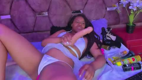 thiana_taylor online show from 10.09.25