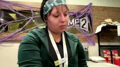 Snapshot of thiccxe chatting on 10.28.25 GinWitDaJuice online show from 10.28.25