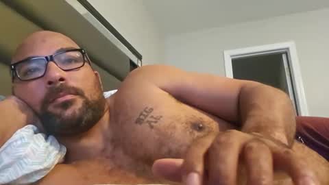 Snapshot of thick_cock_al chatting on 01.29.25 thick_cock_al online show from 01.29.25
