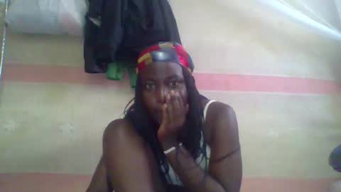 Snapshot of thickianah376 chatting on 02.21.25 thickianah376 online show from 02.21.25