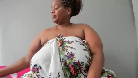 thickleeyanax online show from 02.15.25