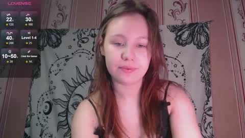 Snapshot of thighswithspikes chatting on 11.14.25 thighswithspikes online show from 11.14.25