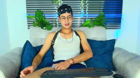 Snapshot of thiiagosaeenz chatting on 02.08.26 Thiago Saenzz online show from 02.08.26