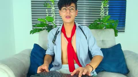 Snapshot of thiiagosaeenz chatting on 02.11.26 Thiago Saenzz online show from 02.11.26