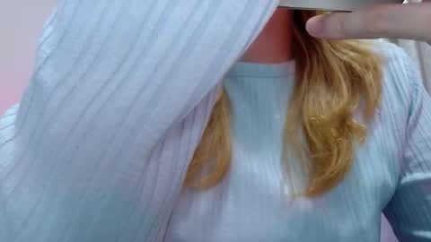 Snapshot of thin33 chatting on 01.07.26 sara online show from 01.07.26