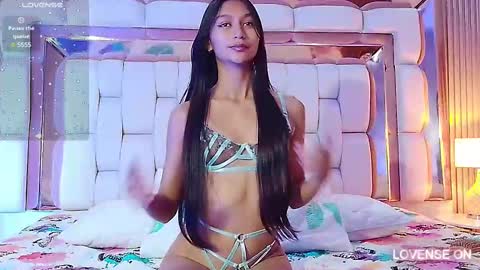 Snapshot of thin_eva chatting on 02.22.25 Eva online show from 02.22.25