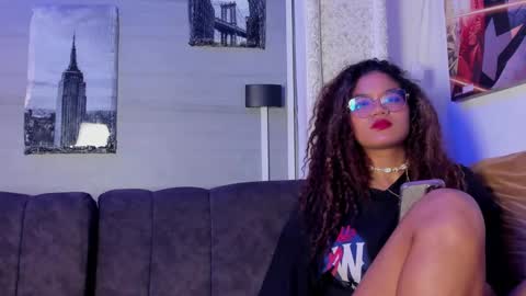 Snapshot of thing1_and__thing2 chatting on 11.30.25 thing1_and__thing2 online show from 11.30.25