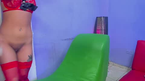 Snapshot of thisforyou_ chatting on 12.22.24 Made for you Chloe online show from 12.22.24