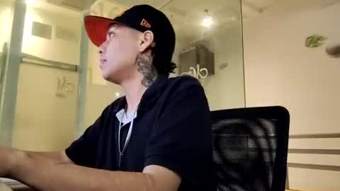 thomas27f online show from 11.24.25