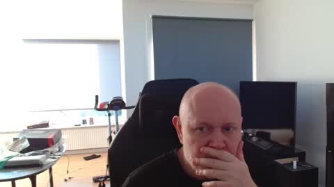 Snapshot of thomas315627 chatting on 04.25.26 thomas315627 online show from 04.25.26