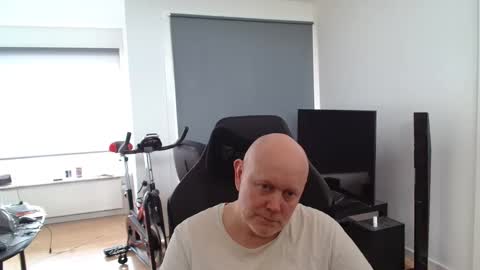Snapshot of thomas315627 chatting on 05.10.26 thomas315627 online show from 05.10.26