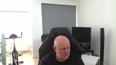 Snapshot of thomas315627 chatting on 06.05.26 thomas315627 online show from 06.05.26
