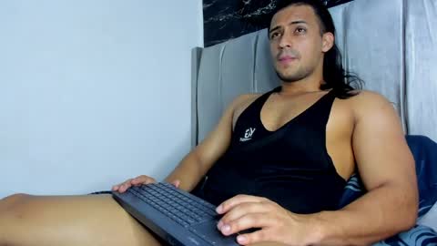 Thomas online show from 04.11.26