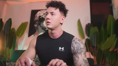 Thomas Falcon online show from 11.25.25